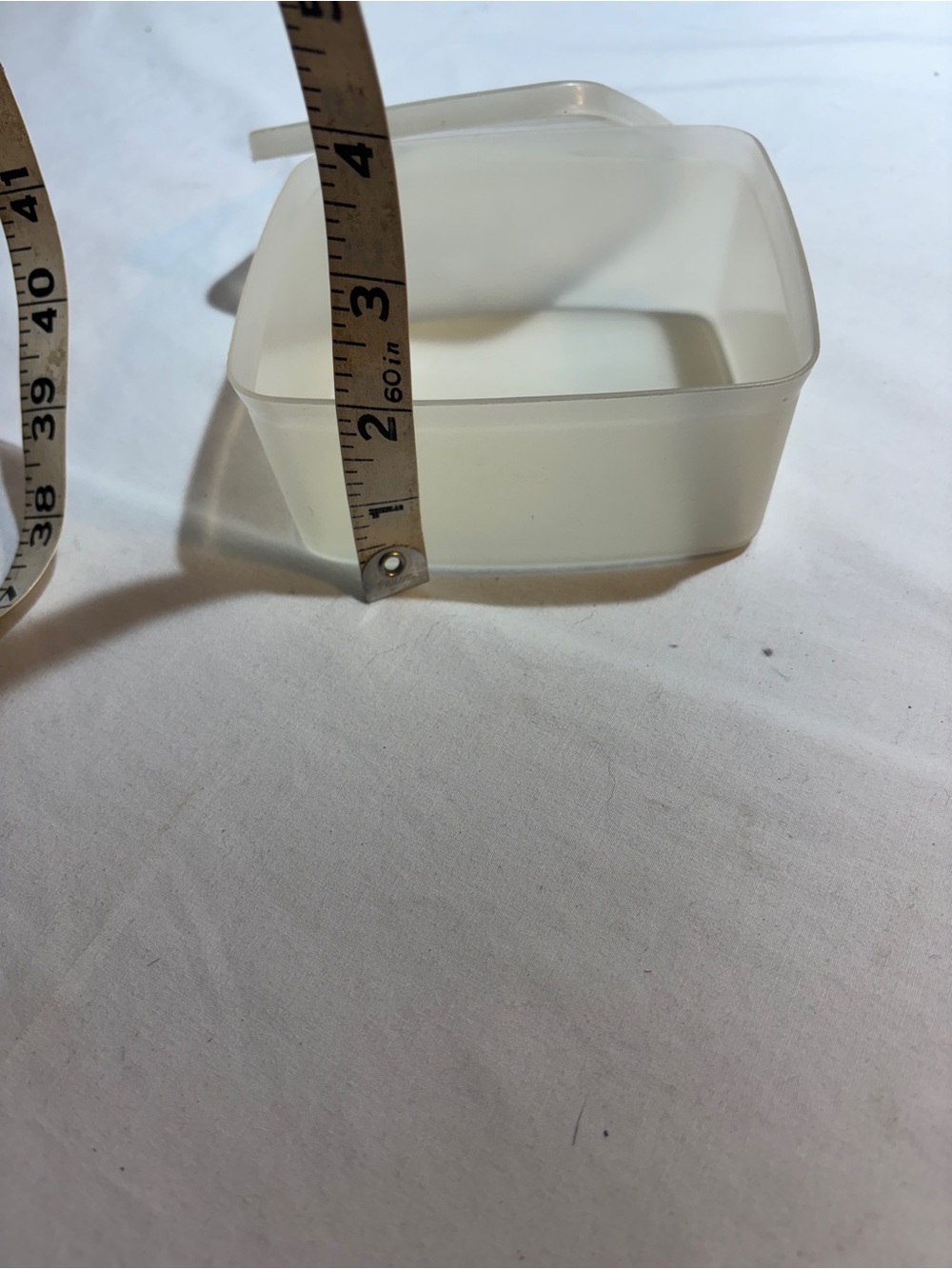 Vintage Tupperware Square Bowl with lid - Picture 4 of 6